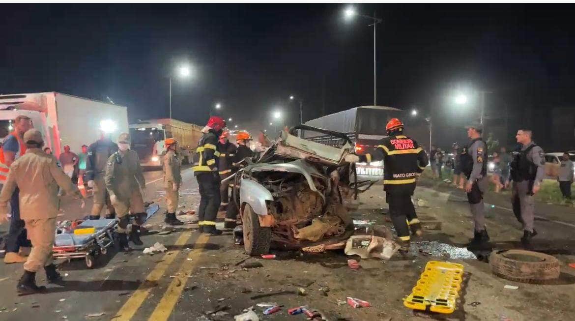 Grave acidente na BR-163 deixa um morto e cinco feridos, incluindo criança, em Sinop (MT)