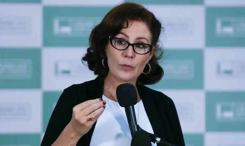 Brasília (DF) 23/04/2024 Deputada Carla Zambelli durante coletiva na Câmara dos Deputados. Foto Lula Marques/ Agência Brasil