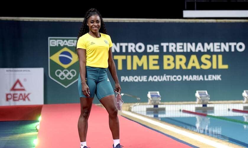 Rosângela Santos, atletismo, desfile de uniformes, Tóquio 2020, olimpíada, time brasil, apresentação