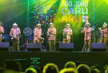 Caruaru (PE), 13/06/2025 – A Banda de Pífanos de Caruaru durante apresentação no palco Azulão, no centro de Caruaru (PE). Foto: Tomaz Silva/Agência Brasil