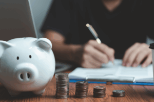 Isenção IPTU aposentados: como solicitar e quando vale a pena