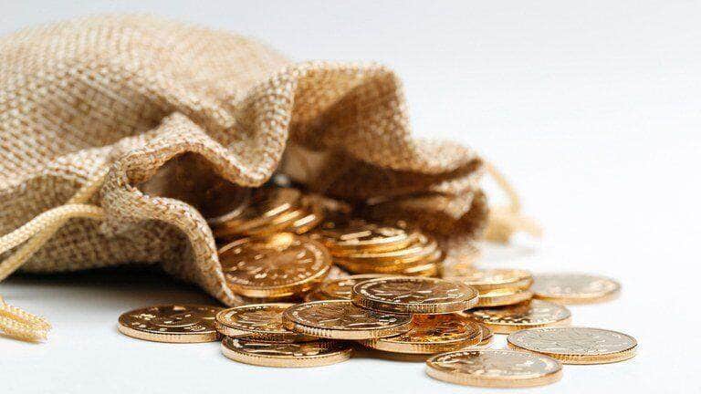 Justiça bloqueia R$ 2,8 bilhões de investigados por fraude no INSS -