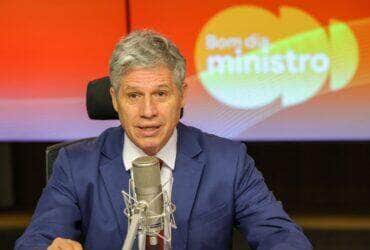 Brasília (DF) 10/06/2025 - O ministro do Desenvolvimento Agrário e Agricultura Familiar, Paulo Teixeira, participa do programa Bom Dia, Ministro. Foto: Fabio Rodrigues-Pozzebom/ Agência Brasil