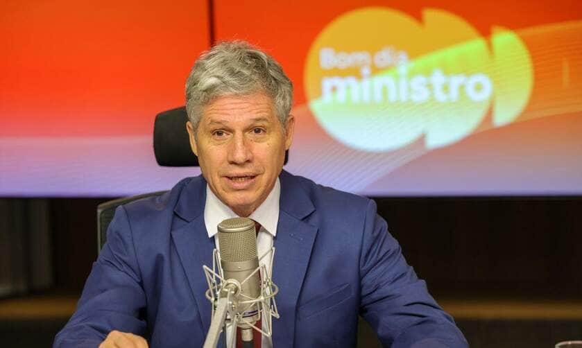 Brasília (DF) 10/06/2025 - O ministro do Desenvolvimento Agrário e Agricultura Familiar, Paulo Teixeira, participa do programa Bom Dia, Ministro. Foto: Fabio Rodrigues-Pozzebom/ Agência Brasil