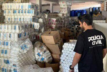 Rio de janeiro (RJ), 13/06/2025 - Polícia Civil apreende mais de 20 toneladas de material pirata, durante operação em fábricas clandestinas de cosméticos, em Duque de Caxias, na Baixada Fluminense. Foto: PCERJ/Divulgação