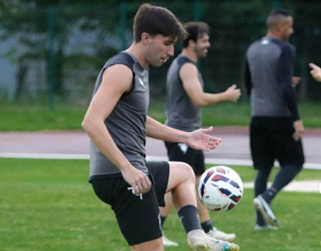 Onde assistir Brasil Capixaba x Rio Branco na Copa ES 2025: tudo sobre o jogão! Imagem: Wagner Chaló/ Rio Branco