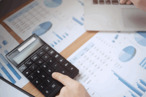 Tarifas de banco: descubra como reduzir ou até zerar seus custos mensais