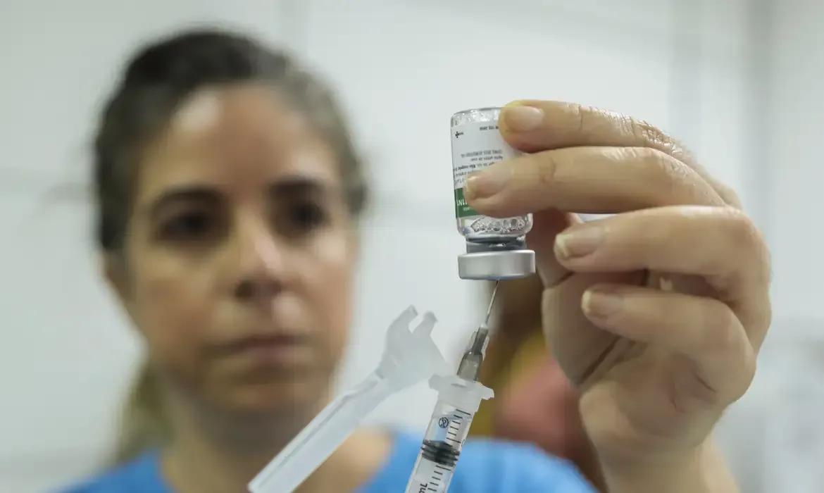 Sul global busca autonomia em vacinas com cooperação internacional