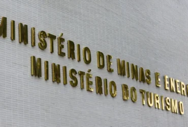 Brasília (DF), 10/04/2023 - Fachada do ministério de Minas e Energia e do ministério do Turismo.