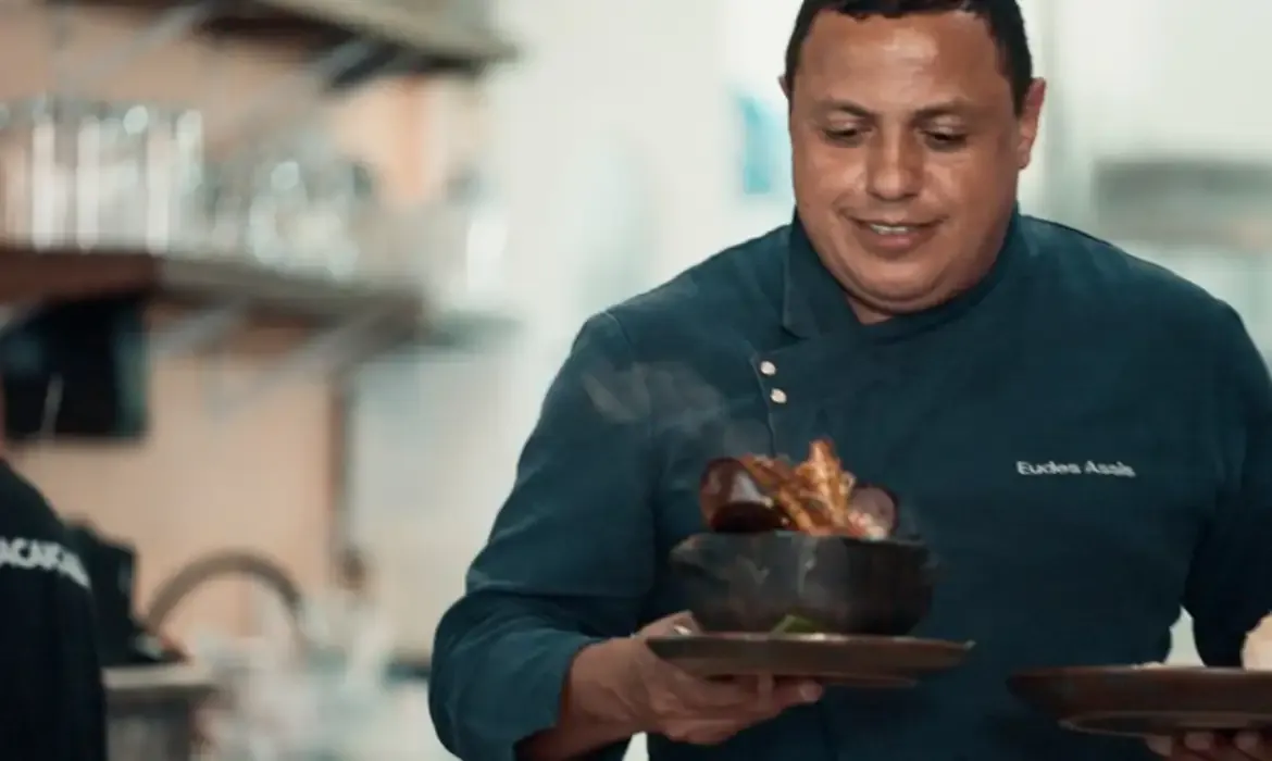 Gastronomia estreia episódio com chef Eudes Assis na TV Brasil