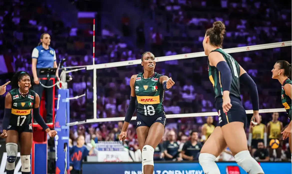 Brasília (DF), 26/07/2025 - Lance de jogo entre Brasil e Itália válido pela Liga das Nações de Vôlei feminino. Foto: Volleyball World/Divulgação