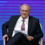 Taxação dos EUA gera críticas de Alckmin ao considerar decisão equivocada