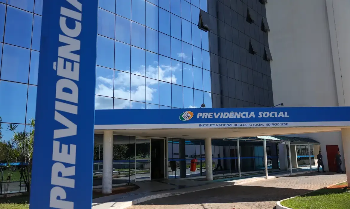 Brasília (DF) 09/05/2025 - Fachada da sede do Instituto Nacional do Seguro Social, INSS Foto: Fabio Rodrigues-Pozzebom/ Agência Brasil