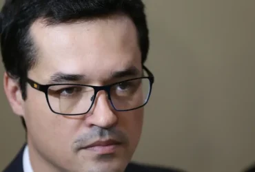 Brasília - O procurador Deltan Dallagnol, coordenador da força-tarefa da Operação Lava Jato, se reúne com deputados da comissão especial que analisa projeto contra corrupção (Fabio Rodrigues Pozzebom/