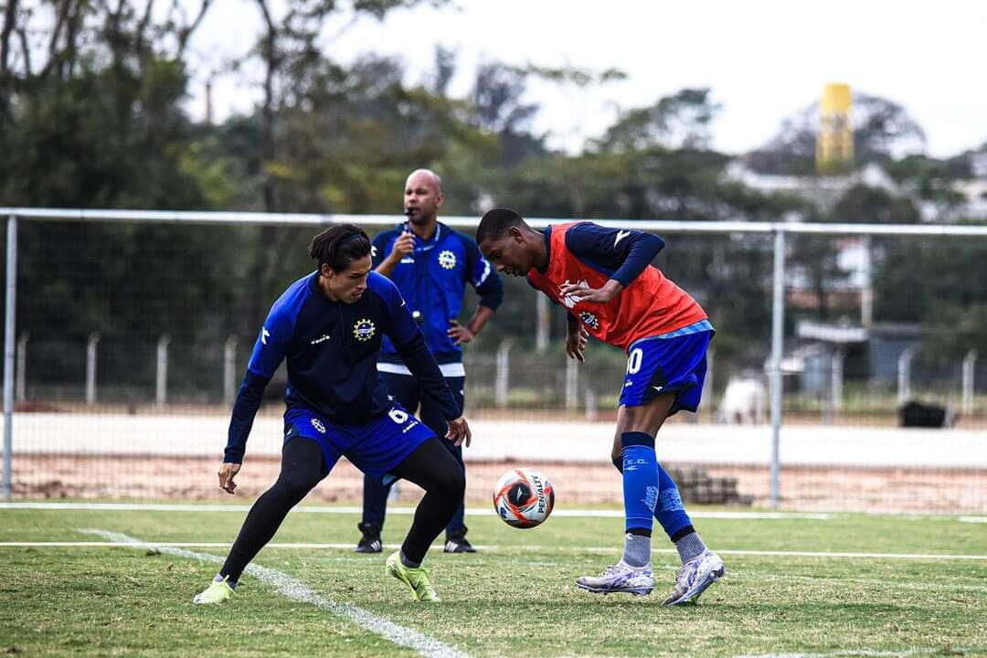 São José x Oeste: Onde assistir ao vivo e escalações para o duelo da Copa Paulista 2025. Imagem: Carlos Henrique/SJEC