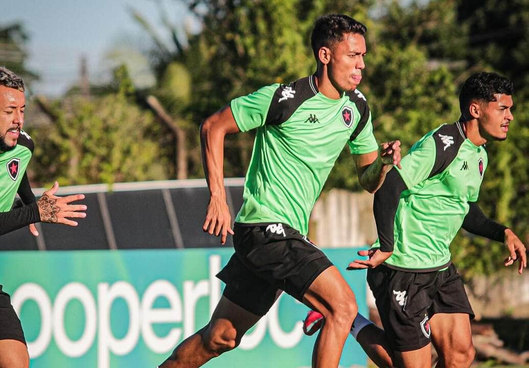 Botafogo-PB x São Bernardo: onde assistir, escalações e tudo sobre o confronto da Série C. Imagem: Divulgação Botafogo-PB