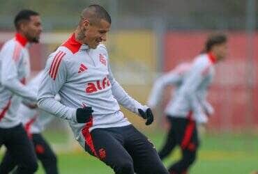 Inter x Vitória: onde assistir ao vivo, prováveis escalações e tudo sobre o duelo no Beira-Rio. Imagem: Ricardo Duarte/SCI
