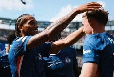 Jogadores do Chelsea festejam gol contra o PSG. Imagem: Divulgação Chelsea