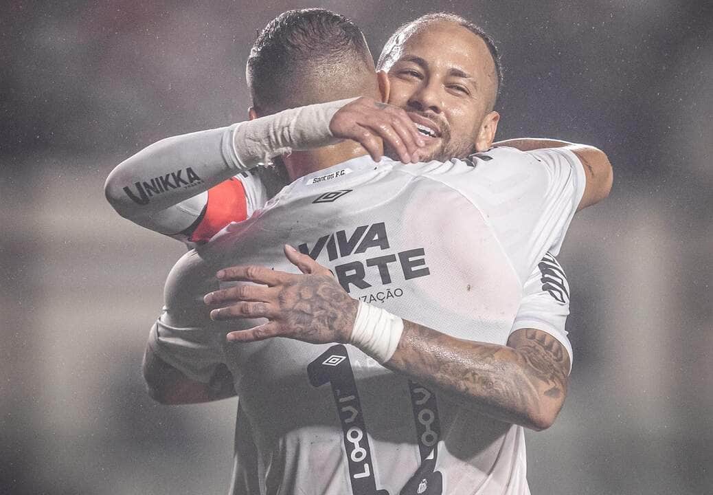 Neymar comemora gol do Santos contra a Desportiva. Imagem: Divulgação Santos