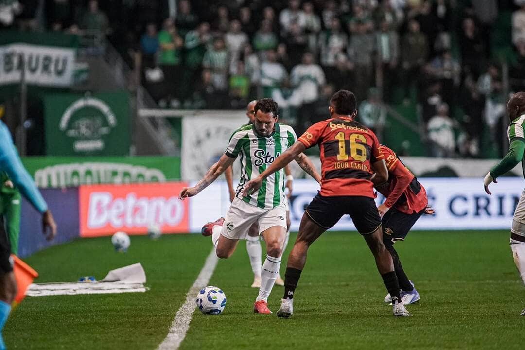 Lance de Juventude x Sport. Imagem: Fernando Alves/ECJ