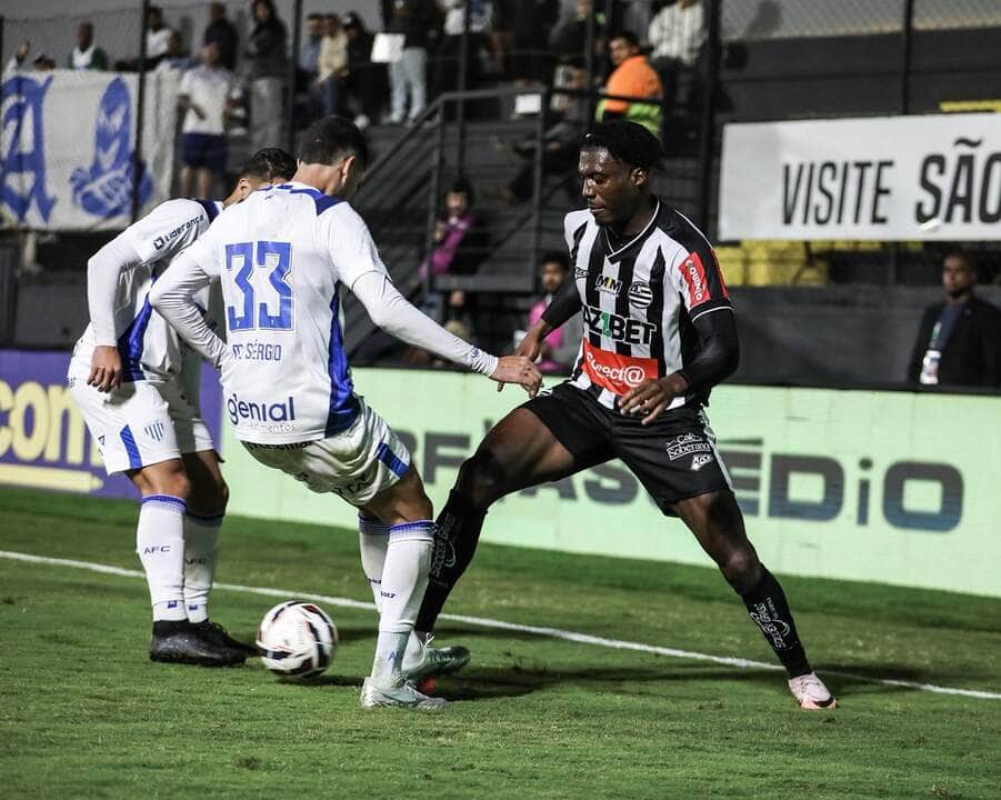 Lance do jogo entre Athletic x Avaí. Imagem: Divulgação Athletic