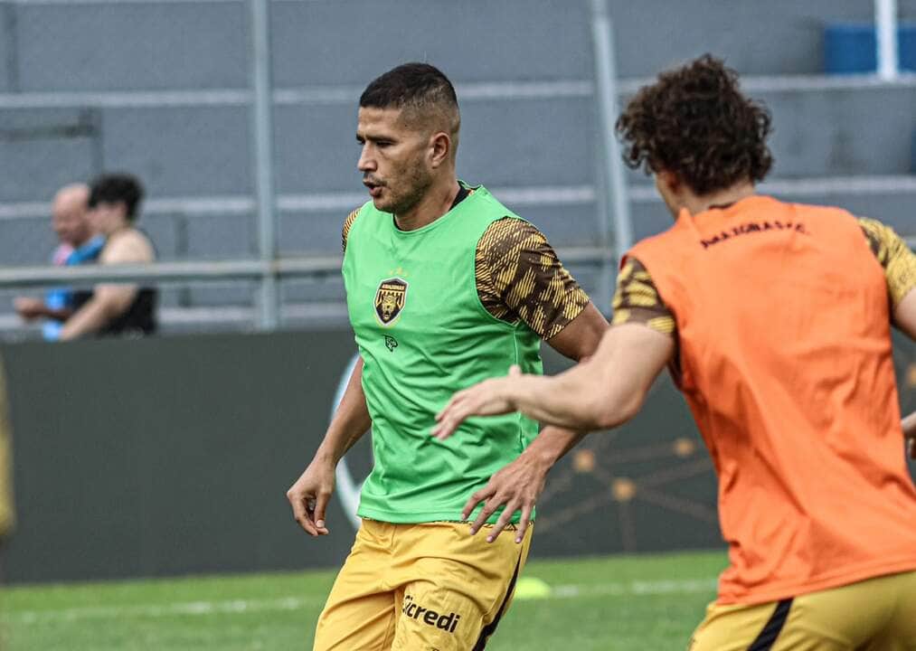 Amazonas x Paysandu: Saiba onde assistir, prováveis escalações e detalhes do confronto direto na Série B. Imagem: Divulgação Amazonas