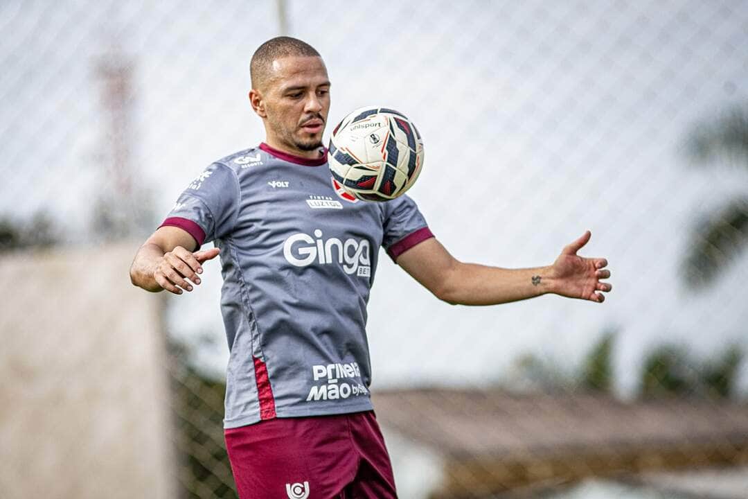 Avaí x Vila Nova: Onde assistir, escalações e tudo sobre o duelo pela Série B neste sábado (19). Imagem: Divulgação Vila Nova