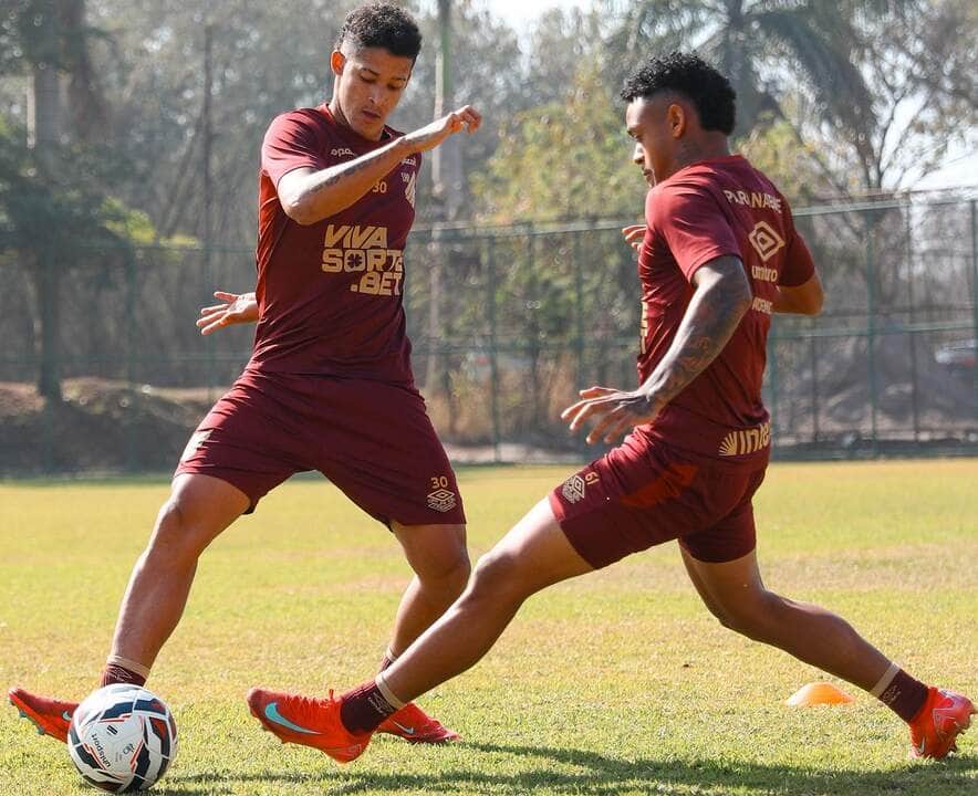Athletico-PR x Ferroviária: onde assistir, escalações e tudo sobre o duelo decisivo da Série B. Imagem: João Tramontin/Athletico