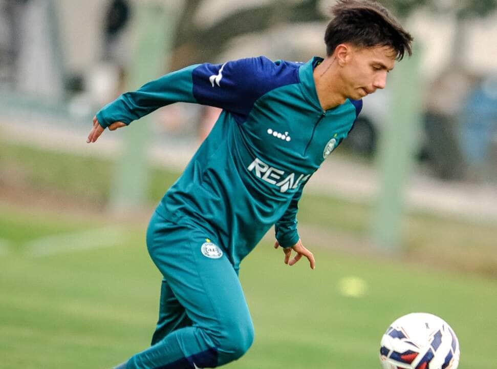 Coritiba x Amazonas: onde assistir ao vivo e escalações da partida decisiva pela Série B 2025. Imagem: JP Pacheco