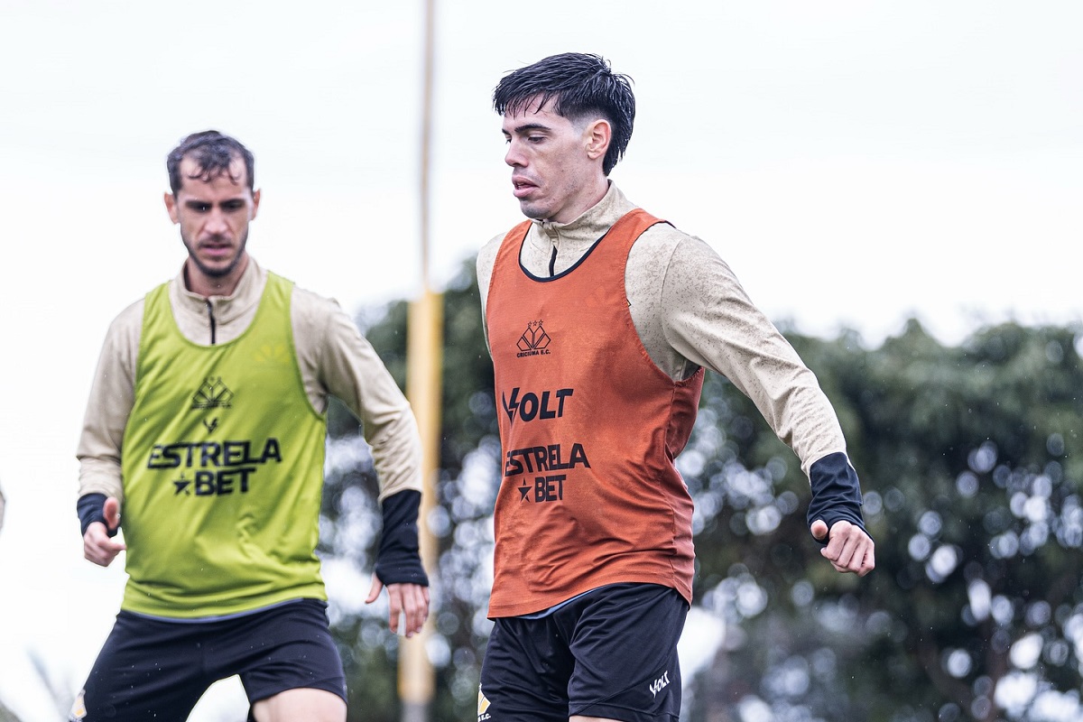 Operário x Criciúma: Onde assistir, escalações e tudo sobre o duelo decisivo pela Série B. Imagem: Celso da Luz/Criciúma