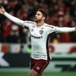 Fluminense x Grêmio: Onde assistir AO VIVO, escalações e tudo sobre o duelo no Maracanã pela 18ª rodada do Brasileirão. Imagem: Lucas Merçon/FFC