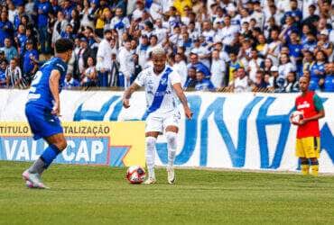 Taubaté x São José: Clássico do Vale agita a 6ª rodada da Copa Paulista 2025 — onde assistir e escalações. Imagem: Victor Cônsoli/ECT