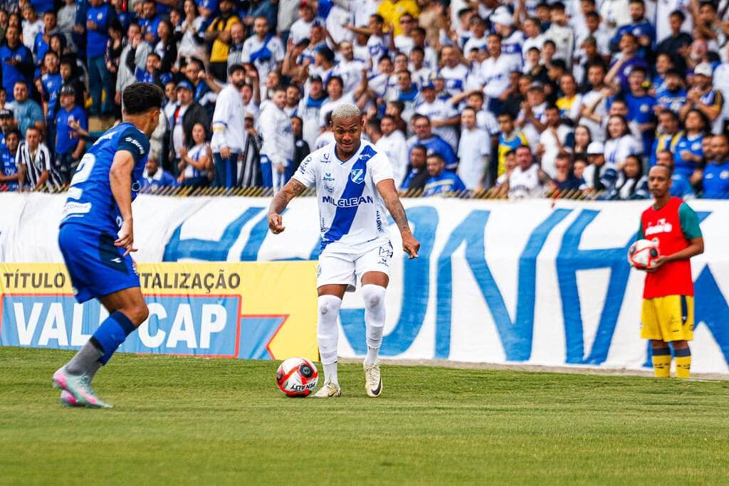 Taubaté x São José: Clássico do Vale agita a 6ª rodada da Copa Paulista 2025 — onde assistir e escalações. Imagem: Victor Cônsoli/ECT