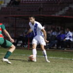 Taubaté x Oeste ao vivo: onde assistir, horário e tudo sobre o confronto decisivo na Copa Paulista. Imagem: Victor Cônsoli/ECT