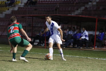 Taubaté x Oeste ao vivo: onde assistir, horário e tudo sobre o confronto decisivo na Copa Paulista. Imagem: Victor Cônsoli/ECT