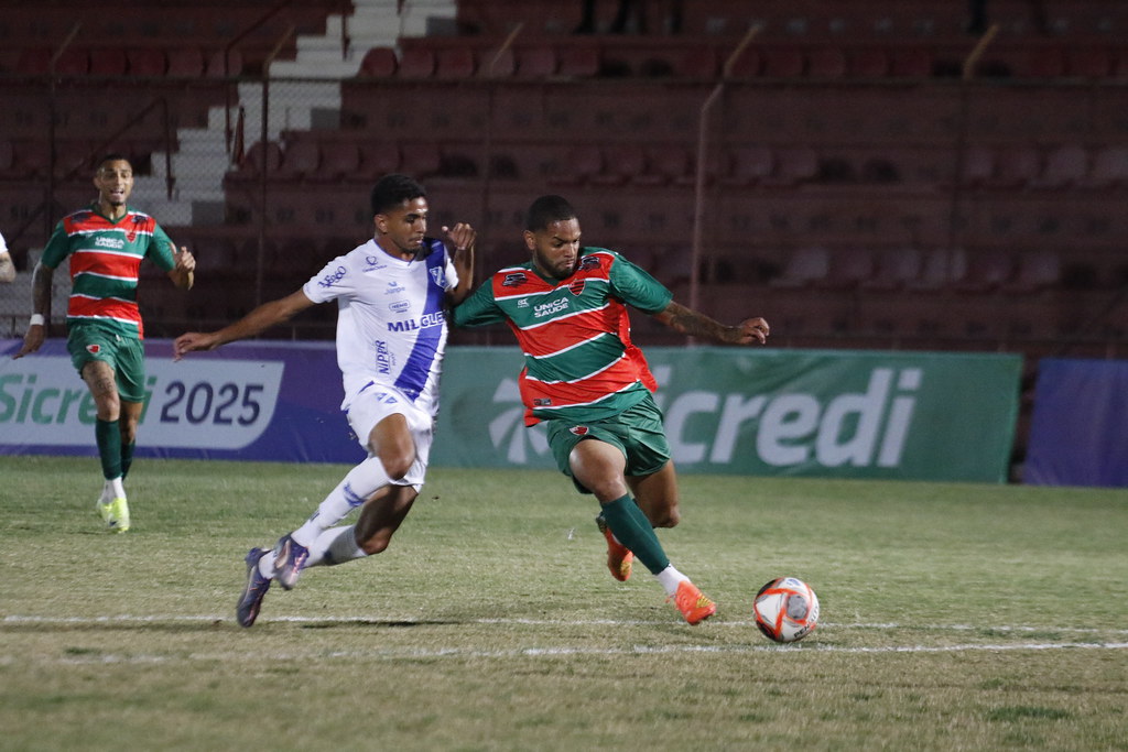 Taubaté x Oeste ao vivo: onde assistir, horário e tudo sobre o confronto decisivo na Copa Paulista. Imagem: Victor Cônsoli/ECT