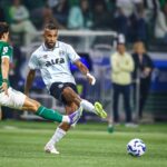 Grêmio x Fortaleza: Saiba onde assistir ao vivo e confira tudo sobre o duelo decisivo na Série A. Imagem: Lucas Uebel/GFBPA