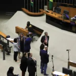 Câmara vota urgência para projeto que corta benefícios fiscais