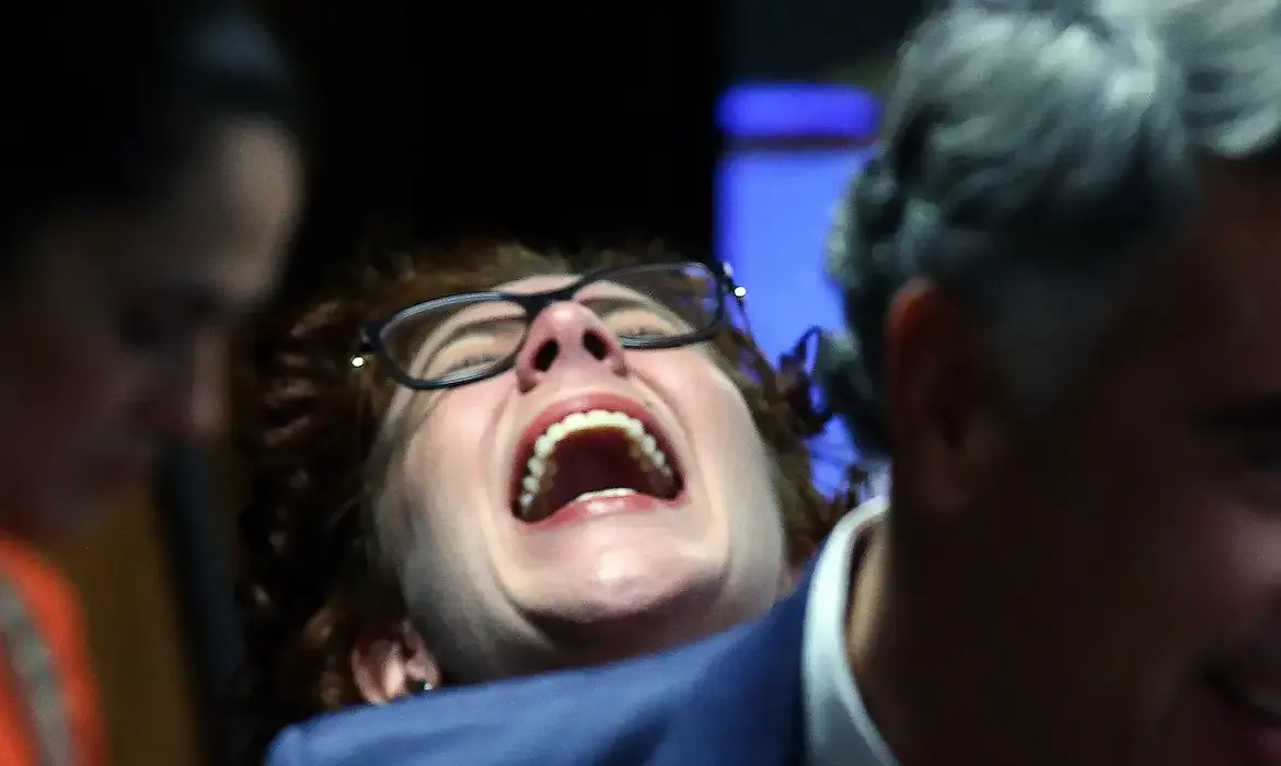 RETROSPECTIVA_2023 - Carla Zambelli durante leitura do relatório da CPI do Golpe. - Foto: Lula Marques/Agência Brasil