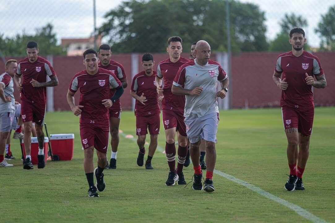 Vila Nova x CRB: onde assistir, escalações e o clima para o duelo da 18ª rodada da Série B. Imagem: @franciscocedrimfotografia1