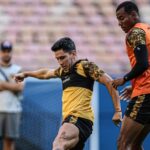 Amazonas x Goiás: Onde assistir AO VIVO, escalações e tudo sobre o duelo da 20ª rodada da Série B 2025. Imagem: @joaonormandoc AMFC