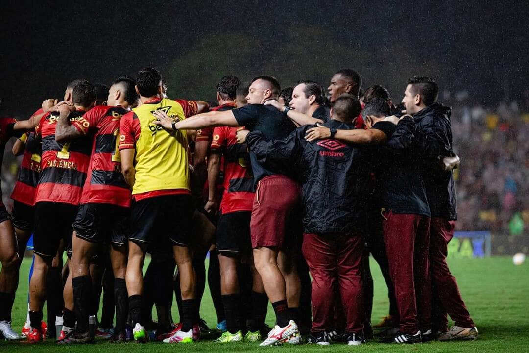 Juventude x Sport: confronto desesperador na zona da degola! Saiba onde assistir e as escalações. Imagem: @paulopaivafoto @sportrecife