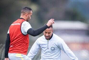 Operário x Chapecoense: tudo sobre o confronto pela Série B. Imagem: @victoria.sellares • OFEC