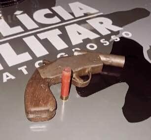 Caso inicialmente é tratado como acidente, mas Polícia Militar encaminha suspeito para prestar esclarecimentos sobre o disparo