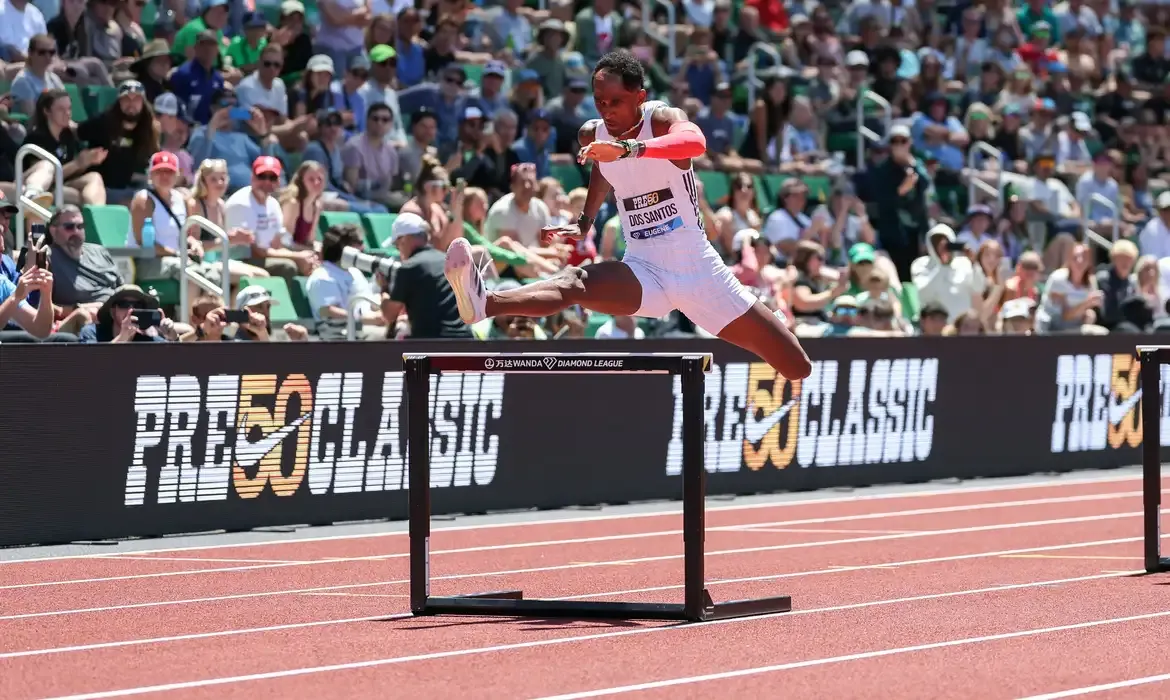 Alison vence etapa da Diamond League com performance marcante