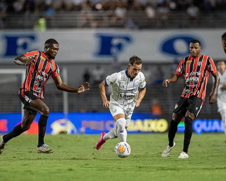 Lance de CSA x Ferroviário. Imagem: Allan max CSA-ASCOM