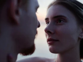 Casal se olhando no olho - foto Canva