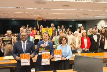 Educação antirracista ganha força com mais de 400 propostas no Congresso