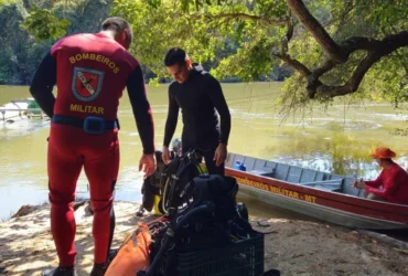 Caminhoneiro morre após carreta despencar de ponte em MT