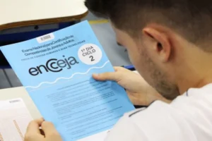 Encceja 2025: veja como consultar o cartão de confirmação e o que levar no dia da prova